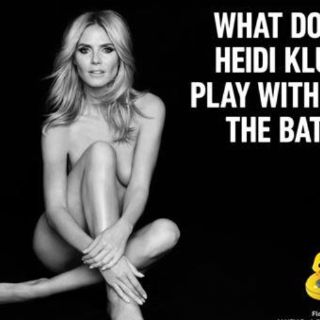 Heidi Klum posa desnuda para campaña de tienda