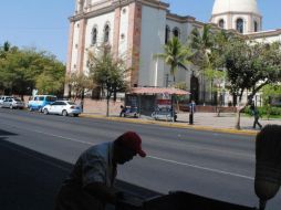 El Ayuntamiento no se explica cómo un grupo de sujetos entró al edificio con un arma de fuego sin ser detectados. NTX / ARCHIVO