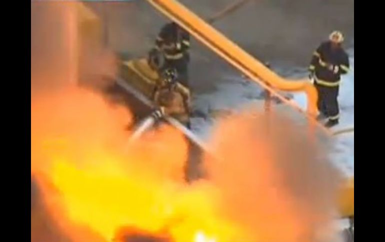 El Departamento de Bomberos de Missouri City informó que el estallido se produjo alrededor de las 16:30 horas locales. ESPECIAL / myfoxhouston.com