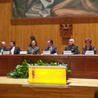 Entregan premios por labores altruistas