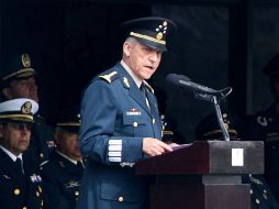 Cienfuegos detalló que el Ejércitó actuó 21 horas después de iniciados los hechos, cuando recibieron reportes de gente armada. SUN / RCC