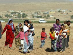 Familias aterrorizadas casan de forma precipitada a sus hijas para que no sean forzadas a casarse con los combatientes del grupo EI. EFE / ARCHIVO