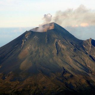 Aumenta la actividad del volcán Popocatépetl: Cenapred