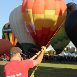 Festival del Globo en León inicia el vuelo