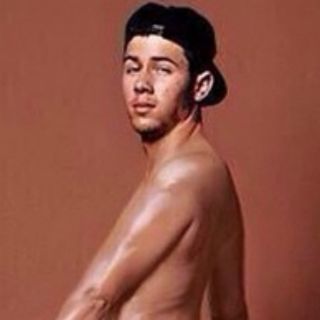 Joe Jonas presenta a 'Nick Kardashian'