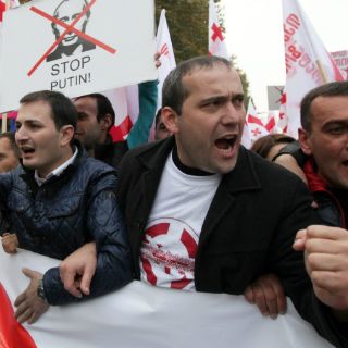 Más de 30 mil personas se manifiestan en Georgia contra Putin