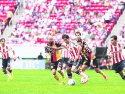 En años recientes organizaciones como las propias Chivas y el Atlas se han prodigado en la captación y preparación de jugadores. EL INFORMADOR /