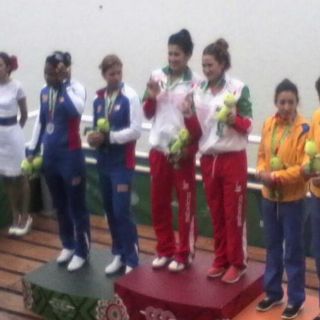 México y Cuba dominan canotaje en JCC 2014