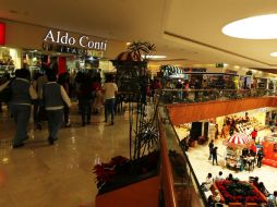 Los departamentos de mayor afluencia de gente en estos casos fueron electrónica, línea blanca y ropa para toda la familia. EL INFORMADOR / E. Barrera