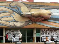 El mitin en rectoría continúa y los alumnos analizan la posibilidad de salir a marchar más tarde hacia el Zócalo capitalino. NTX / ARCHIVO