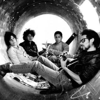 The Black Feet Revolution, con rock análogo