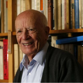 Emilio Lledó gana Premio 'Pedro Henríquez' de Ensayo