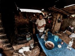 Parte de la vulnerabilidad recae en el hecho de que dedican más del doble del tiempo al trabajo no remunerado que los hombres. EL INFORMADOR / ARCHIVO