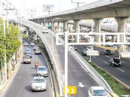 Bloqueo. Múltiples dificultades para construir. EL FINANCIERO E. Ortiz  /