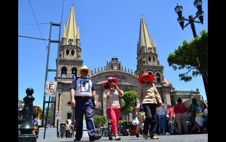 Nueva tendencia. Muchos de los turistas asistieron a los diversos eventos que durante el 'puente' se desarrollaron en Guadalajara. EL INFORMADOR / F. Atilano