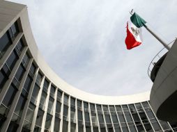 El resguardo en torno del edificio se lleva a cabo por efectivos de Policía Bancaria e Industrial. NTX / ARCHIVO