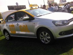 Los nuevos taxis serán de color gris plata con amarillo y se les plasmará GDL o PVR, según corresponda. EL INFORMADOR / E. Barrera