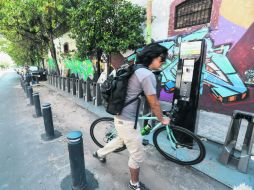 En varios puntos del Centro tapatío ya están debidamente instalados los puertos donde se colocarán las bicicletas EL INFORMADOR / A. García