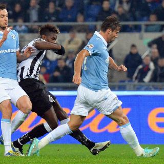 Juventus vence al Lazio y no da tregua a la Roma