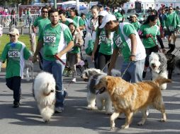 Los corredores convivieron con sus mascotas en todo el recorrido. EL INFORMADOR / A. Camacho