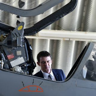 Aviones franceses posicionados en Jordania para luchar contra EI en Iraq