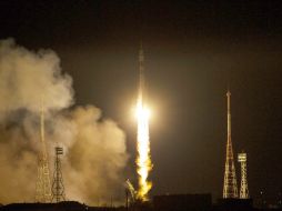 La cápsula Soyuz despegó en la oscuridad poco después de las 3 de la madrugada del lunes desde el cosmódromo de Baikonur, en Kazajistán ESPECIAL / NASA / A. Gemingnani