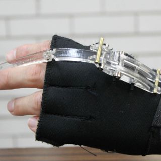 Académicos de la UNAM crean ortoprótesis para mano