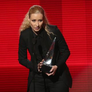 Iggy Azalea obtiene el primer premio de su carrera