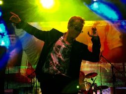El artista alcanza un significativo éxito con los discos 'Retro' y 'Acústico en vivo'. TWITTER / @EmmanuelOficial