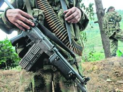 Las FARC afirmaron que el Gobierno de Juan Manuel Santos realiza operaciones militares paralelas para recuperar a los rehenes. EFE /