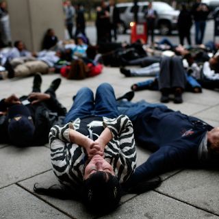 Crece indignación por caso Ferguson, lo comparan con Ayotzinapa