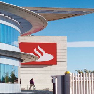 Adquiere Santander cartera de Scotiabank
