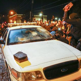 Los refuerzos contienen los daños en Ferguson