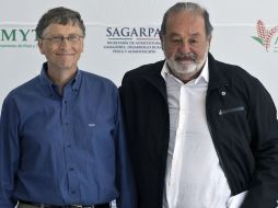 La fortuna de Slim alcanza los 77 mil millones de dólares; mientras que la de Gates suma 87 mil MDD. AFP / ARCHIVO