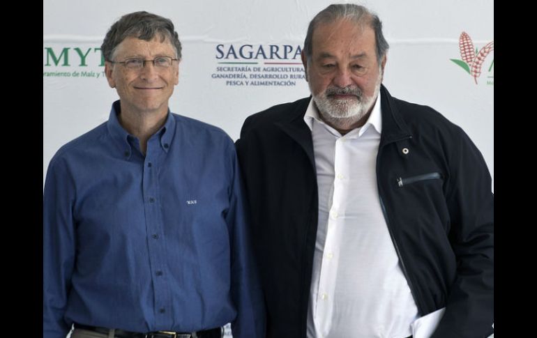 La fortuna de Slim alcanza los 77 mil millones de dólares; mientras que la de Gates suma 87 mil MDD. AFP / ARCHIVO