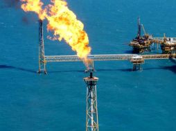 El petrólero referencial europeo cerró la sesión en 72.58 dólares en Londres. EFE / ARCHIVO