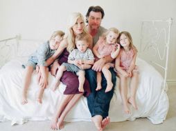 La pareja tiene cuatro hijos y tras ocho años de matrimonio parece que ya no pueden seguir juntos. TWITTER / @Tori_Spelling