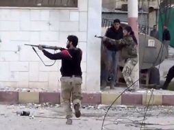 Observatorio Sirio de los Derechos Humanos confirmó la muerte de 30 personas, pero ignora si había civiles entre ellas. AP / ESPECIAL