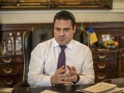 Aristóteles Sandoval había calificado el reclamo de la deuda como 'un robo al pueblo'. EL INFORMADOR / ARCHIVO