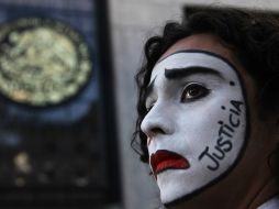 Convocan a una clase abierta por los 43+11+2 el 30 de noviembre en el Zócalo. AP / ARCHIVO
