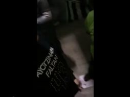 La playera tenía el mismo diseño de la que usó René de Calle 13 en los Grammy Latino. YOUTUBE / Saul Garza