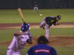 El 'manager' de Los Mochis confía en que su pitcheo actúe mejor en el segundo juego de la serie. EL INFORMADOR / F. Atilano