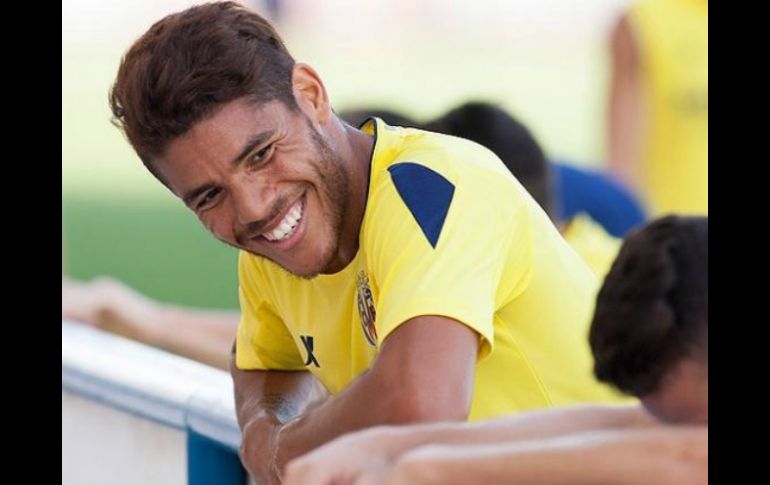 El jugador mexicano enfrentará con el Villarreal al Córdoba este domingo en duelo de la jornada 13 de la Liga española. TWITTER / @VillarrealCF