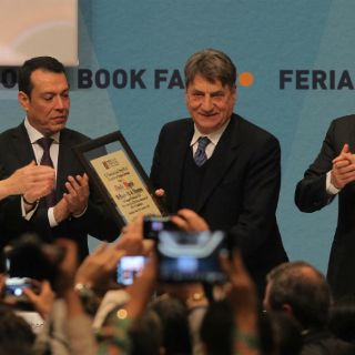 Claudio Magris recibe Premio FIL de Literatura