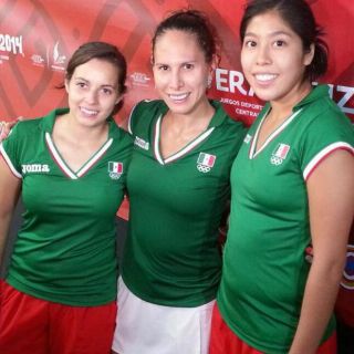Conquistan mexicanas oro en squash por equipos de Veracruz 2014