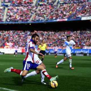 Atleti vence al Depor; reportan altercado entre aficiones