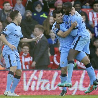 Manchester City se acerca al liderato en Inglaterra