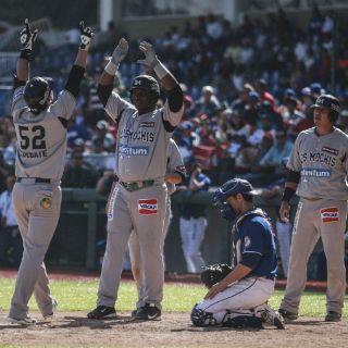 Cañeros da crédito a su defensa y receptor