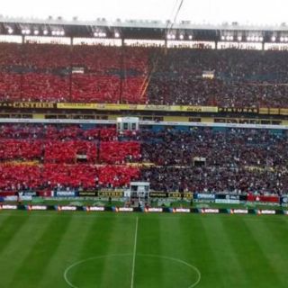 Reciben a los Zorros con impresionante mosaico