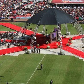 'El Chanfle' mete su último gol en el Azteca